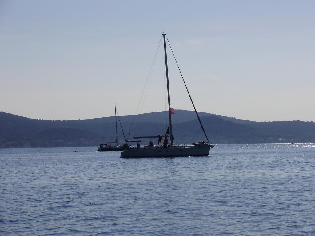 Apartments Batarilo Biograd Na Moru Buitenkant foto