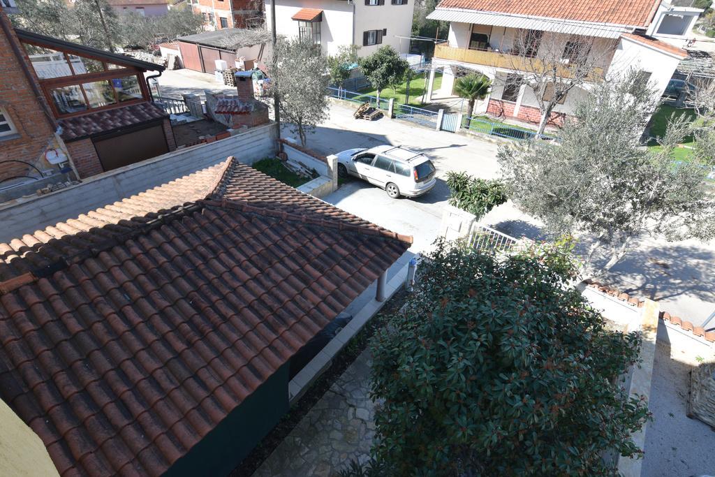 Apartments Batarilo Biograd Na Moru Buitenkant foto