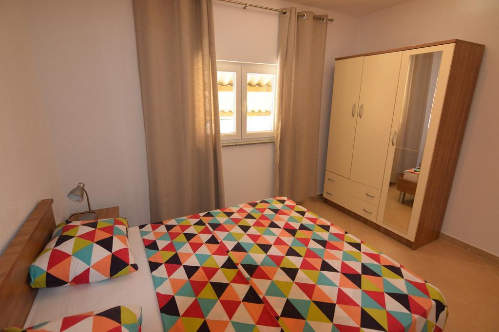 Apartments Batarilo Biograd Na Moru Buitenkant foto